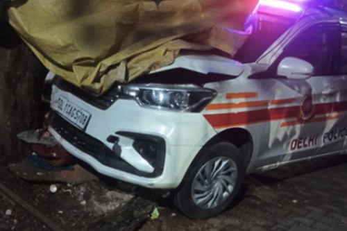 Delhi Police Van Mows Down Man Near RK Ashram Metro