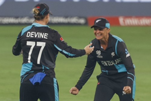 Women's WC: New Zealand opt to bat first against South Africa in Indore