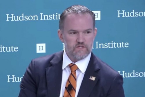 US sees stable China trade, flags WTO crisis