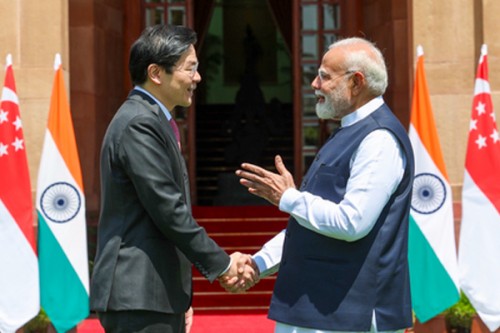 India, Singapore believe fighting terrorism is the duty of all, says PM Modi