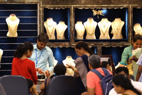 Gold, silver prices jump as US dollar weakens