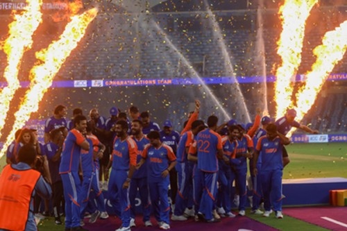 Telangana, Andhra CMs congratulate Team India on winning Asia Cup