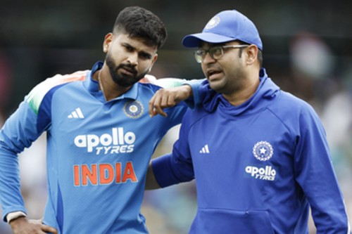 Shreyas Iyer discharged from hospital, to remain in Sydney for recovery, informs BCCI
