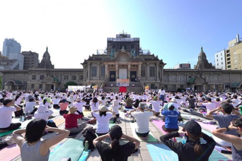 Thousands celebrate 11th International Yoga Day in Japan