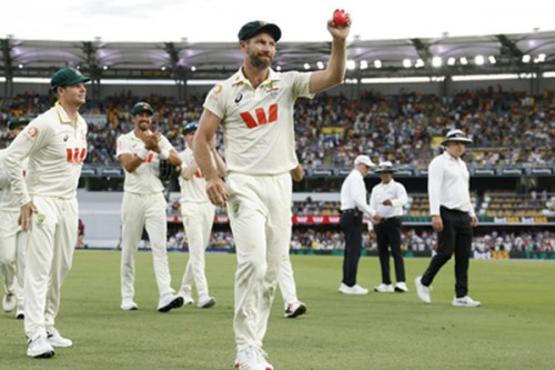Marnus backs Neser as Australia faces selection headache for Adelaide Test
