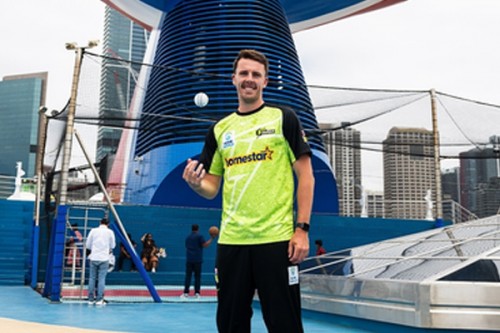 Sydney Thunder re-sign pacer Ryan Hadley for BBL 15