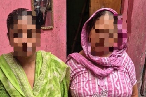 Two women arrested in Delhi for robbing youth