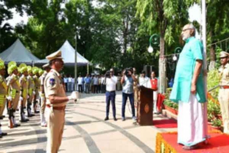 Governor unfurls national flag to make Telangana Formation Day
