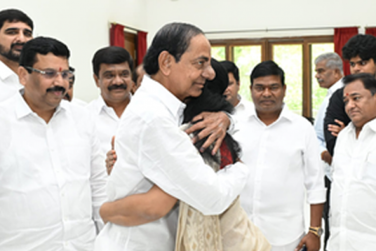 BRS MLC Kavitha meets father KCR, celebrations as party leaders gather