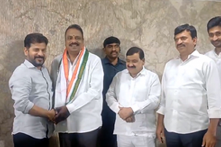 Another BRS MLA joins Congress in Telangana