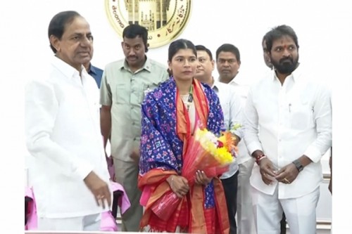 Chief Minister K. Chandrasekhar Rao announces Rs 2 crore for Nikhat to prepare for Olympics