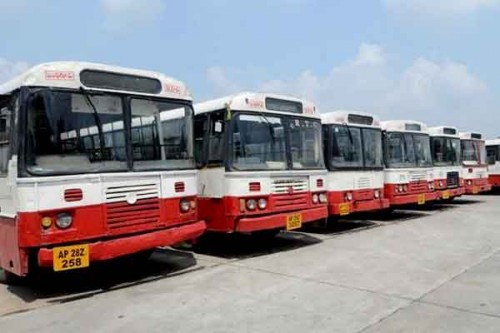 RTC buses go off the roads in Telangana as employees begin strike