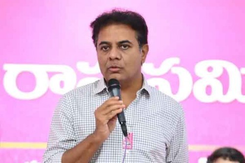 KTR booked for allegation that Telangana CM sent Rs 2,500 crore to high command