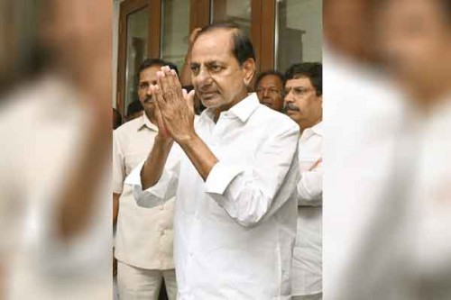 KCR to visit some Telangana districts, meet farmers on March 31