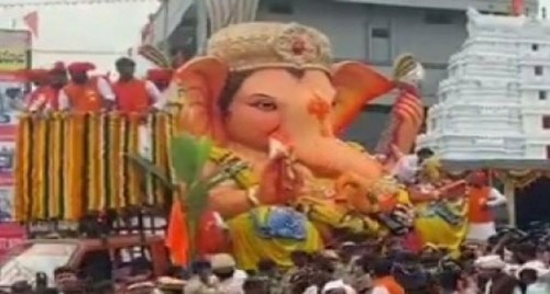 Hyderabad's Balapur Ganesh laddu auctioned for record Rs 24.60 lakh