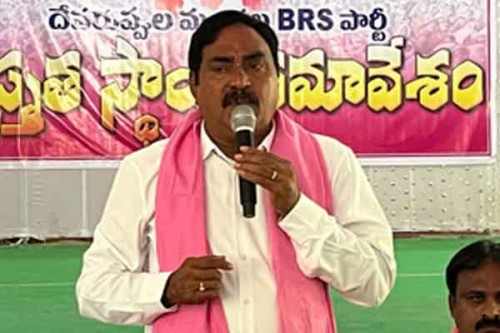 Ex-Telangana minister denies allegations in phone tapping case