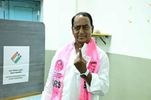 Telangana polls: BRS minister, MLA cast votes in party scarves