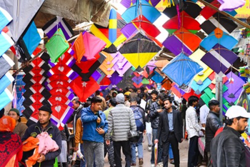 Governors, CMs of Telugu states greet people on Sankranti