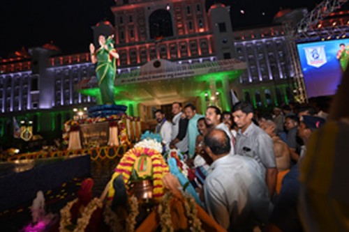 Mothers inspire us, says CM Revanth Reddy at unveiling of 'Telangana Thalli' statue