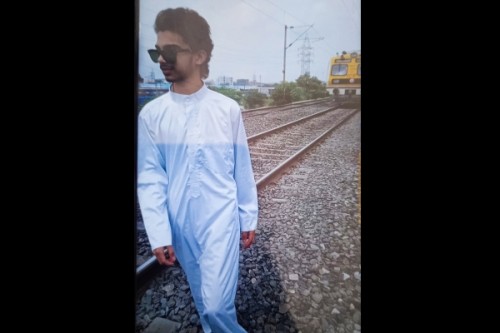 Hyderabad boy dies shooting for Instagram reel in front of running train
