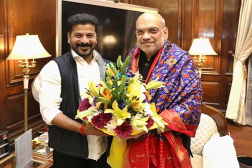 Telangana CM meets Amit Shah, discusses Maoist surrenders and security