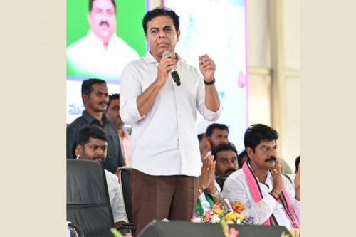 Telangana marching ahead as it is free from communal problems: KTR