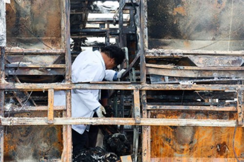 Bus catches fire on Hyderabad-Vijayawada highway, narrow escape for passengers