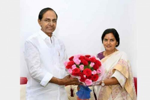 Santhi Kumari new Chief Secretary of Telangana, first woman to hold post