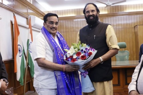 Telangana asks Centre to halt Andhra's proposed Godavari project