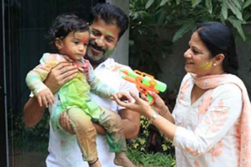 Chief Minister A. Revanth Reddy celebrates Holi with grandson
