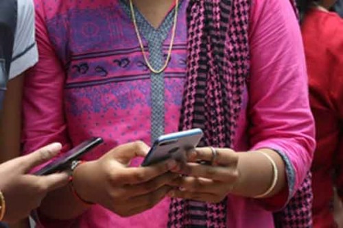 Telangana Police recovers 76 stolen mobile phones every day